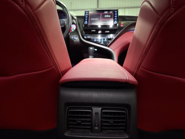 Used 2022 Toyota Camry XSE FWD image 16
