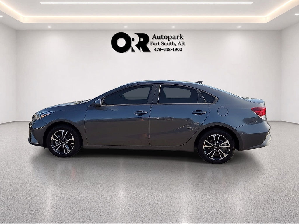 Used 2024 Kia Forte LXS FWD image 3