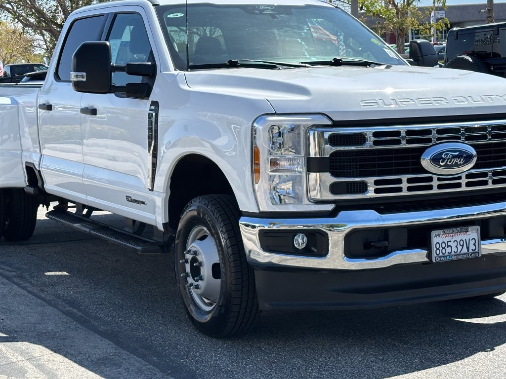 Used 2024 Ford F350 XLT AWD/4WD image 11
