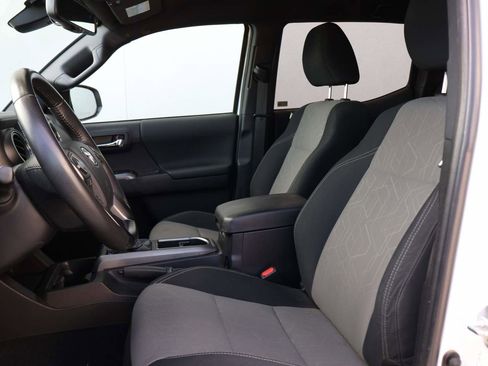 Used 2023 Toyota Tacoma SR5 image 9