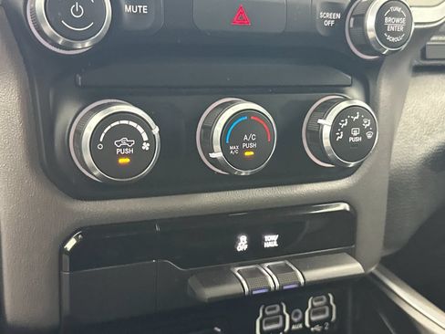 Used 2019 RAM 1500 Big Horn RWD image 18