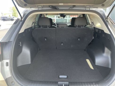 Used 2025 Kia Sportage LX FWD image 33