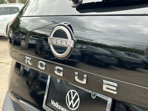 Used 2023 Nissan Rogue SV FWD image 45