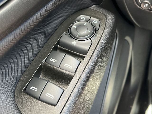 Used 2024 Chevrolet Equinox RS FWD image 23