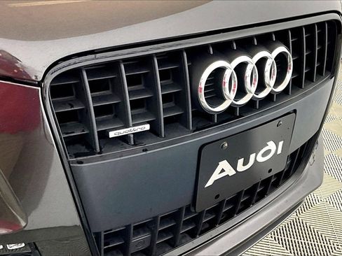 Used 2014 Audi Q7 3.0T S line Prestige w/ S Line Package image 24