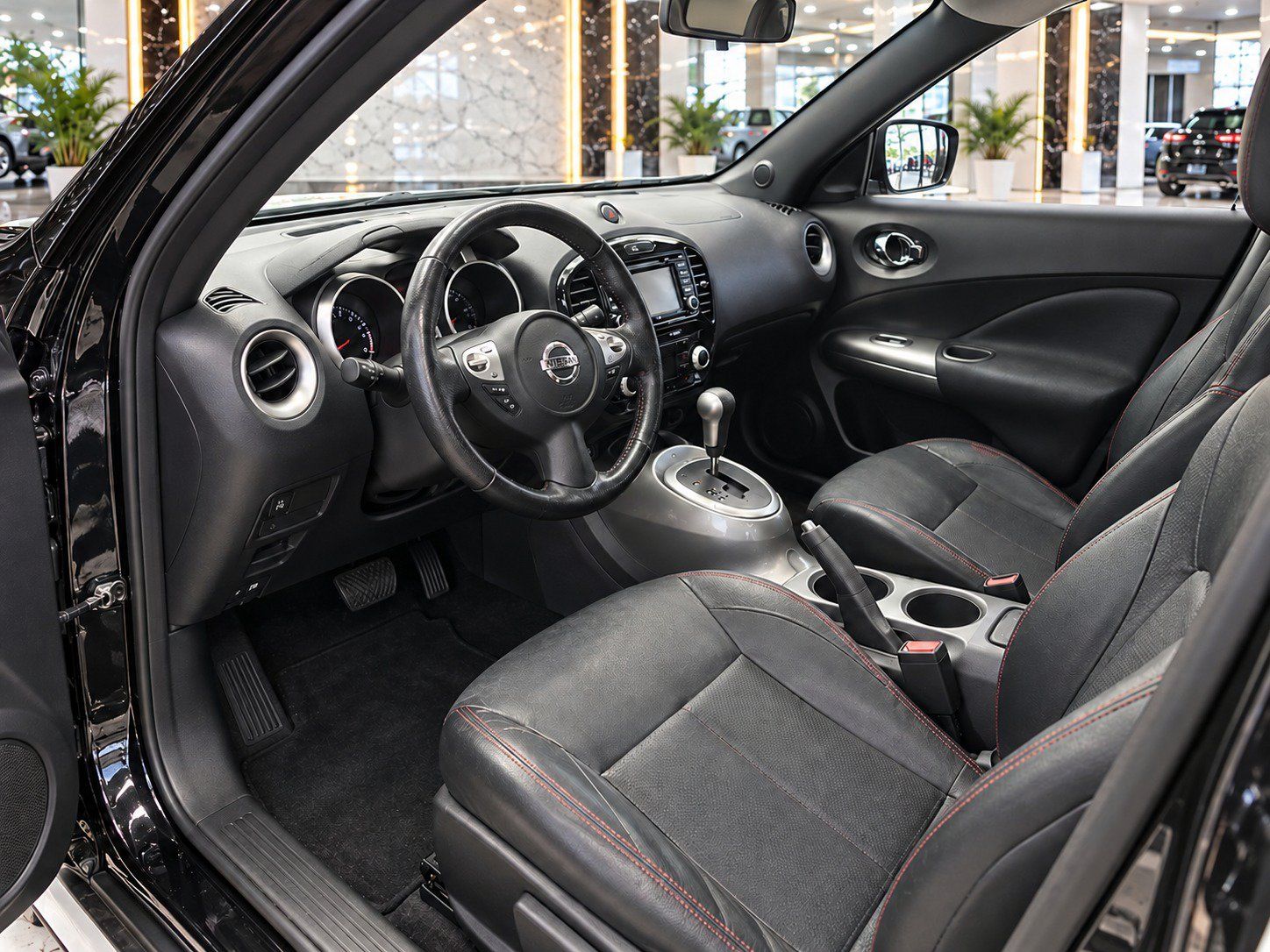 Used 2016 Nissan Juke SL FWD image 9