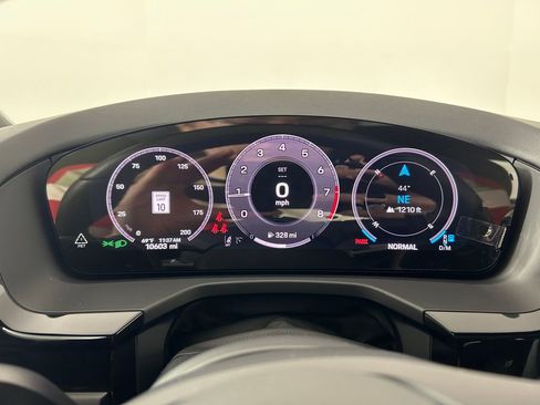 Certified 2024 Porsche Panamera 4 AWD/4WD image 21