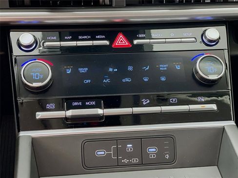 Certified 2025 Hyundai Santa Fe SEL image 13