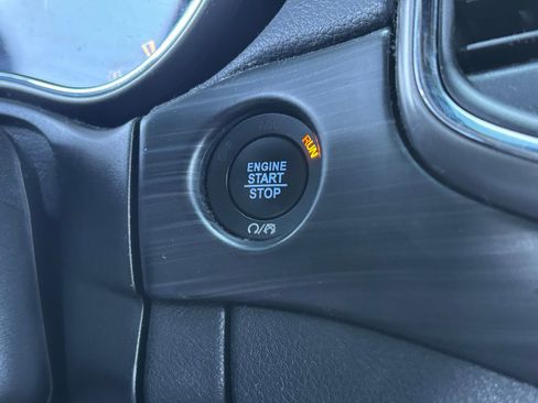 Used 2021 Jeep Grand Cherokee Freedom Edition image 11