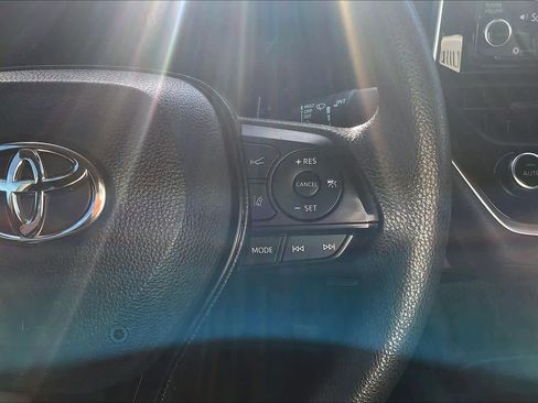 Used 2021 Toyota Corolla LE image 20