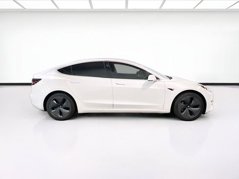 Used 2020 Tesla Model 3 Standard Range image 24