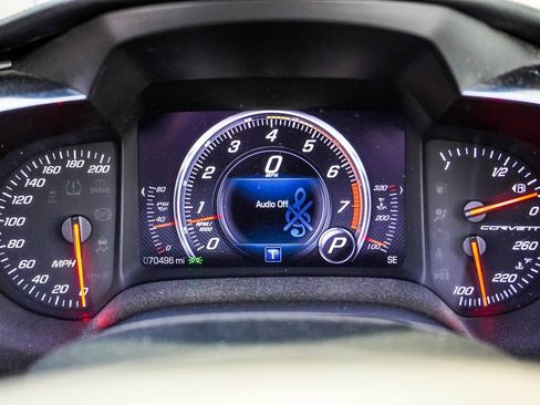 Used 2014 Chevrolet Corvette Stingray Convertible image 21