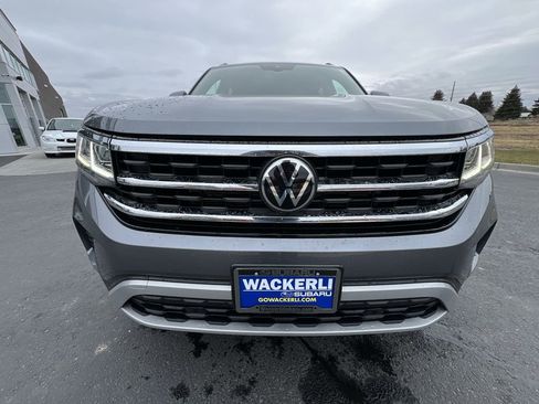 Used 2020 Volkswagen Atlas Cross Sport SEL image 31