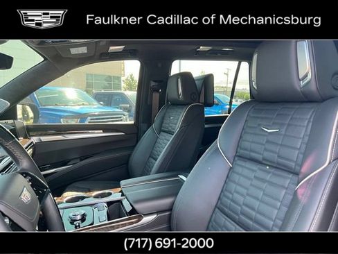 Used 2026 Cadillac Escalade Platinum Sport w/ LPO, ONYX Package AWD/4WD image 24