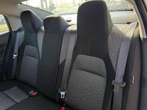 New 2026 Nissan Sentra SV w/ SV Convenience Package image 9