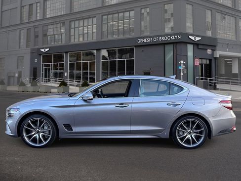 Used 2025 Genesis G70 2.5T AWD/4WD image 2