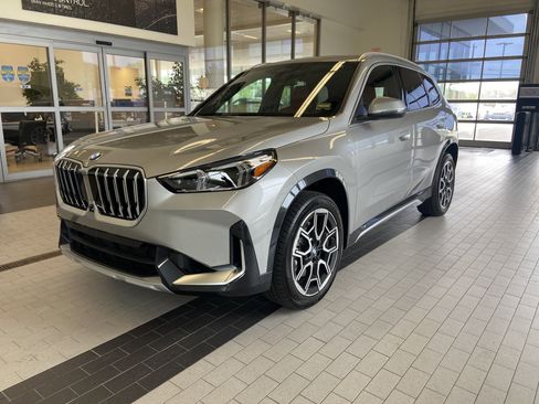 Used 2025 BMW X1 xDrive28i w/ Technology Package image 1
