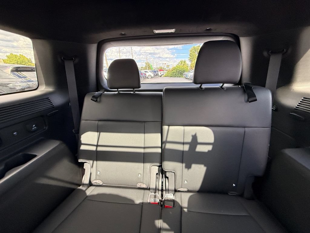 Used 2025 Hyundai Santa Fe Calligraphy FWD image 23