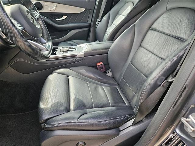 Used 2019 Mercedes-Benz GLC 300 image 13