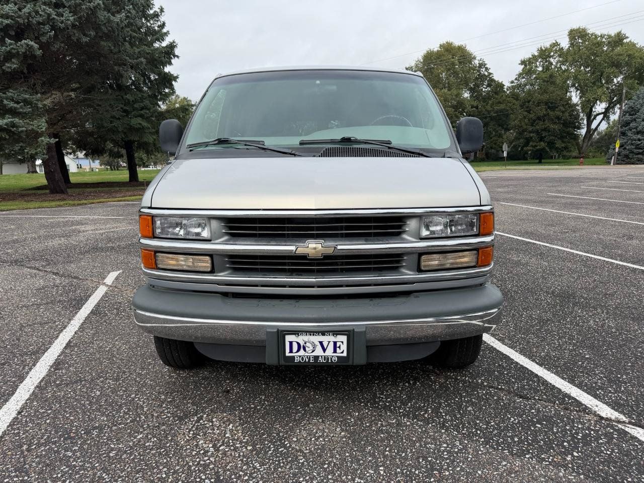Used 1998 Chevrolet Express 2500 Passenger w/ Preferred Equipment Group RWD image 2