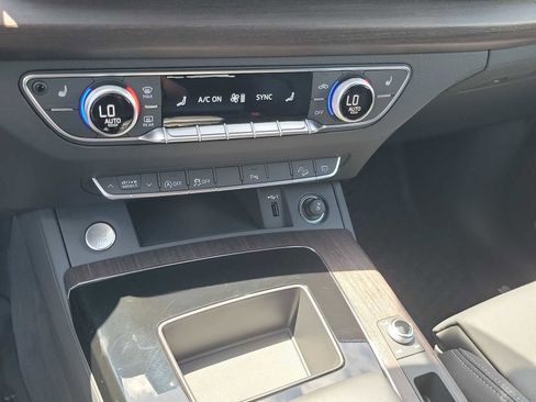 Certified 2025 Audi Q5 2.0T Premium AWD/4WD image 26