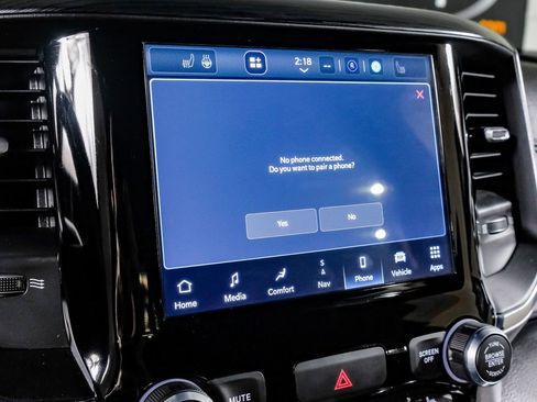 Used 2024 RAM 1500 Laramie image 26