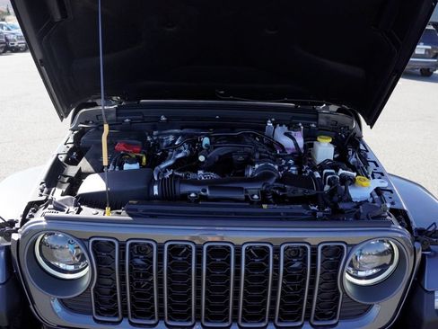 New 2026 Jeep Gladiator Sport AWD/4WD image 28