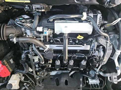 Used 2024 Nissan Kicks SR FWD image 21