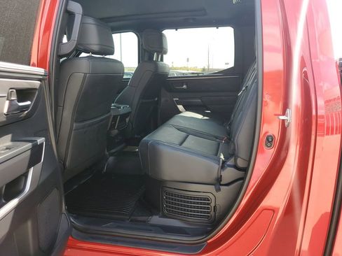 Used 2025 Toyota Tundra Platinum AWD/4WD image 7