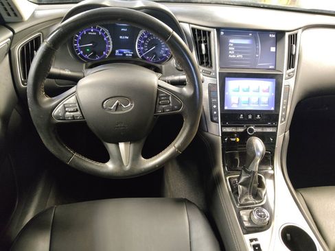 Used 2017 INFINITI Q50 2.0t w/ Moonroof Package RWD image 22