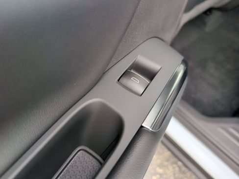 New 2026 Chevrolet Traverse RS w/ LPO, Floor Liner Package image 11