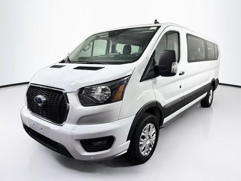 Used 2024 Ford Transit 350 XLT RWD image 3