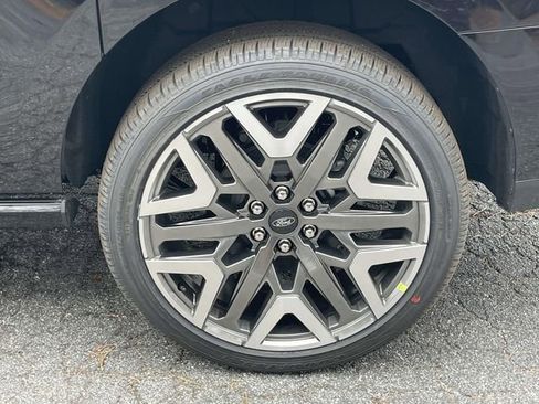 New 2026 Ford Expedition Max Platinum w/ Platinum Ultimate Package image 24