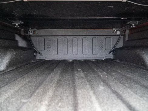 Used 2021 Jeep Gladiator Willys image 24