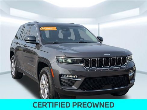 Used 2022 Jeep Grand Cherokee Limited w/ Trailer Tow Prep Group (B) RWD image 8