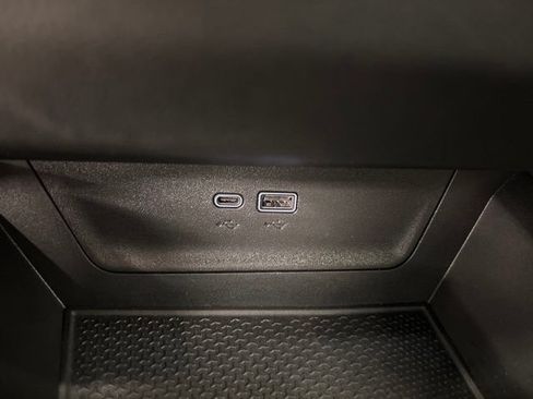 Used 2026 Chevrolet Equinox LT FWD image 23