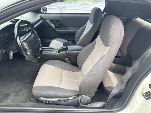 Used 1994 Chevrolet Camaro Z28 RWD image 13
