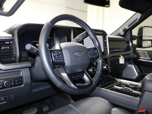 Used 2026 Ford F250 Platinum AWD/4WD image 19