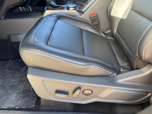 New 2025 Ford Bronco Outer Banks w/ Sasquatch Package image 13