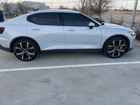 Used 2022 Polestar Polestar 2 w/ Performance Package image 4