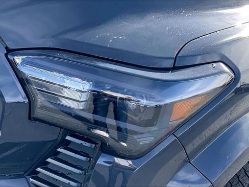 New 2026 Toyota Tacoma SR5 image 13