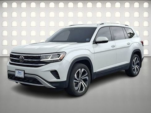 Used 2023 Volkswagen Atlas SEL AWD/4WD image 3
