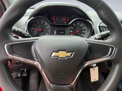 Used 2019 Chevrolet Cruze LS FWD image 27