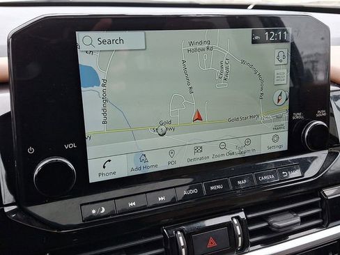 Used 2022 Nissan Pathfinder Platinum w/ Cargo Package image 15