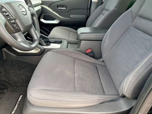 Used 2022 Nissan Frontier SV RWD image 24