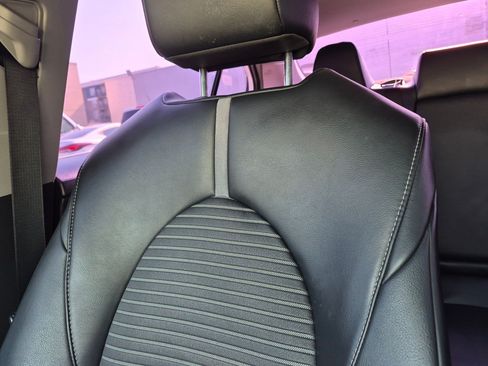 Used 2020 Toyota Camry SE w/ Convenience Package FWD image 33