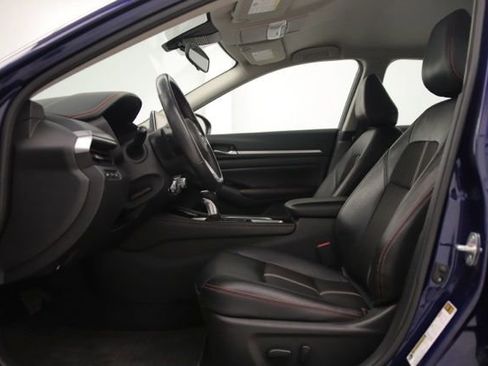 Used 2024 Nissan Altima 2.5 SR AWD/4WD image 10