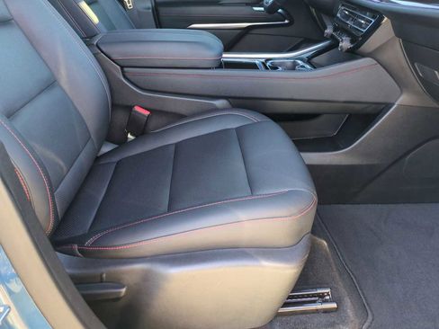 Used 2024 Chevrolet Traverse Z71 image 28