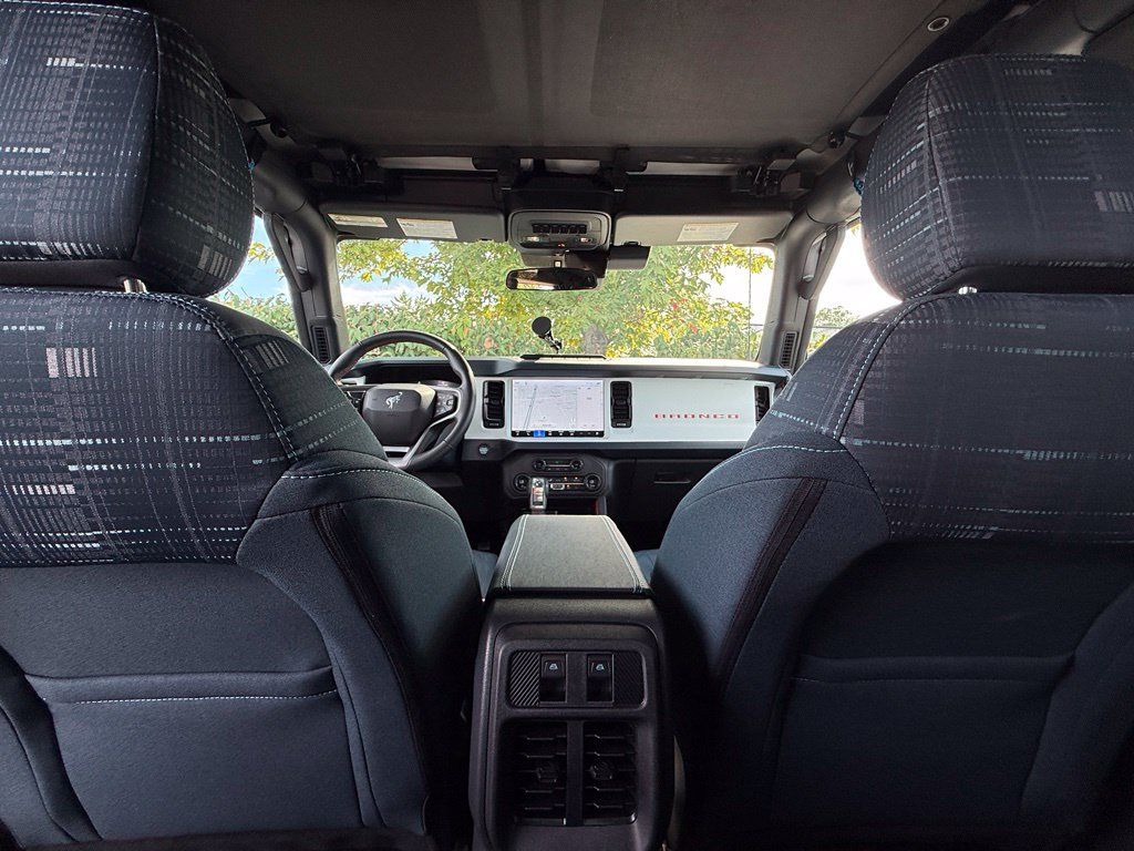 Used 2026 Ford Bronco Heritage Edition AWD/4WD image 33