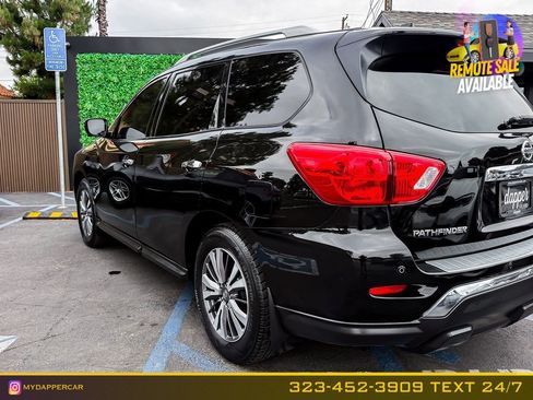 Used 2019 Nissan Pathfinder SL w/ Cargo Package FWD image 9